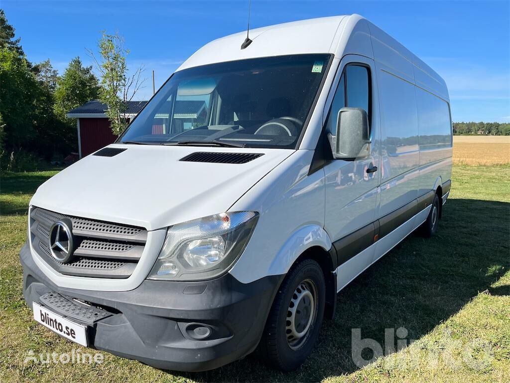 Mercedes-Benz SPRINTER closed box van