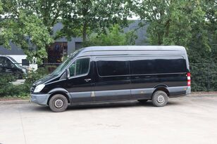 الميكروباصات شاحنة مقفلة Mercedes-Benz Sprinter