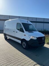 fourgon utilitaire Mercedes-Benz Sprinter