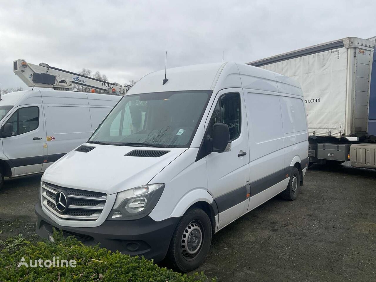 Mercedes-Benz Sprinter closed box van