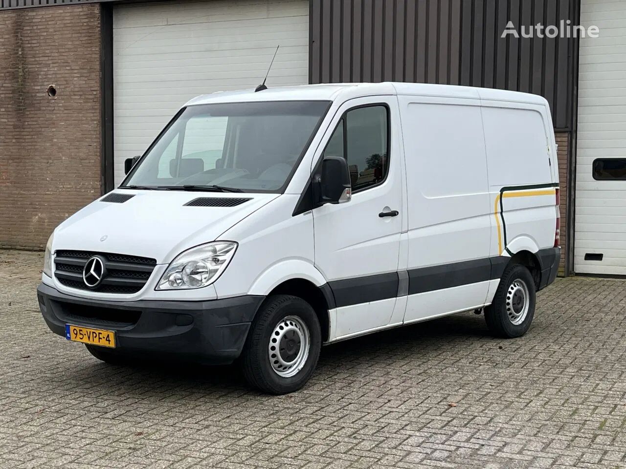 الميكروباصات شاحنة مقفلة Mercedes-Benz Sprinter 209 CDI / Manual Handgeschakeld 6-versn / L1H1 / NL