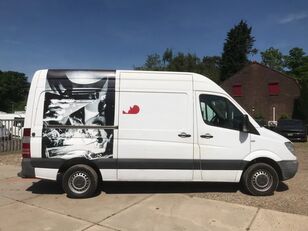 Mercedes-Benz Sprinter 213 2.2 CDI Euro 5 L2H2 Trekhaak closed box van for sale - Image 17 | Autoline Mercedes-Benz Sprinter 213 2.2 CDI Euro 5 L2H2 Trekhaak closed box van | Image 17 - Autoline