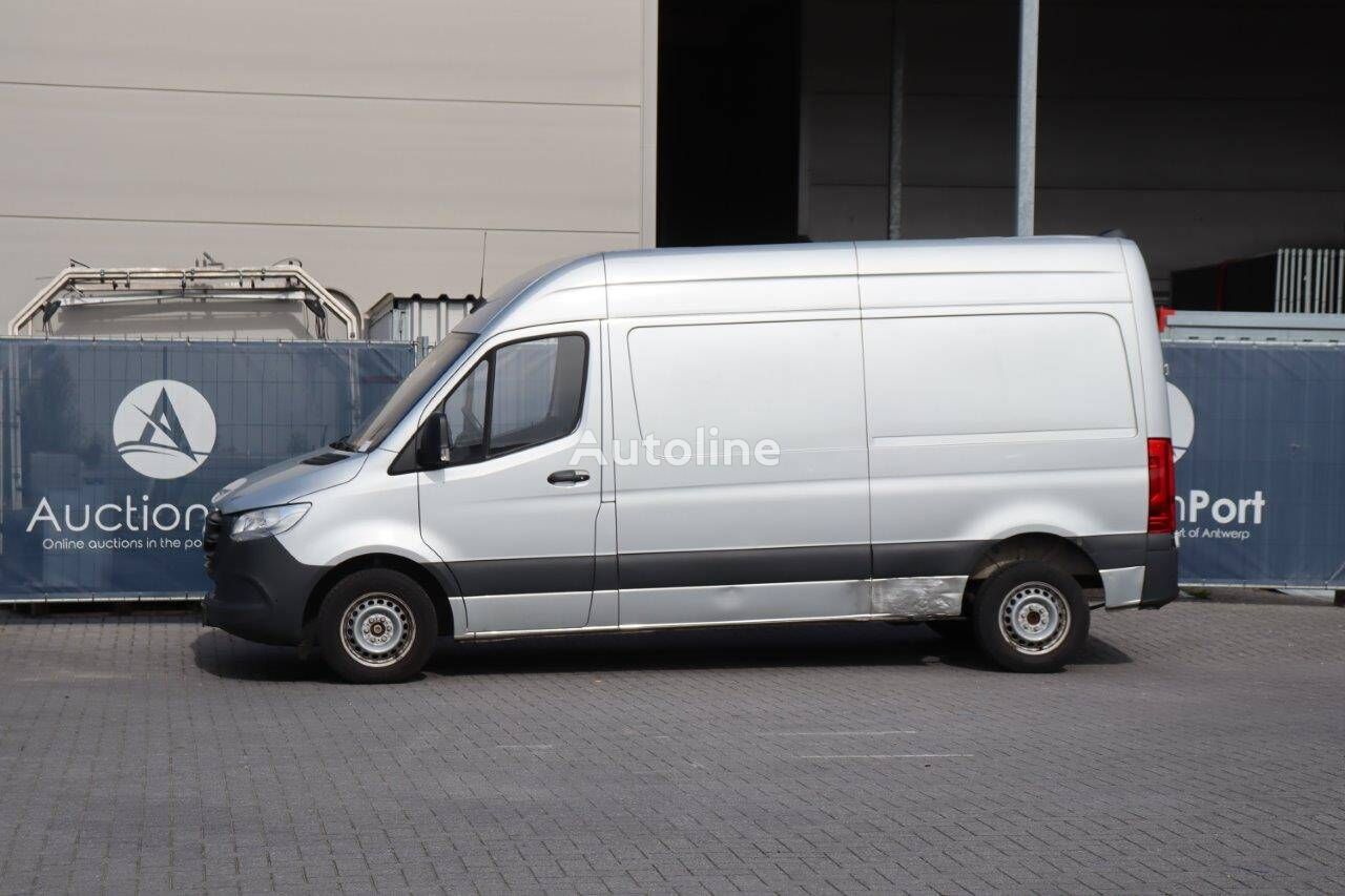 Mercedes-Benz Sprinter 214CDI パネルバン