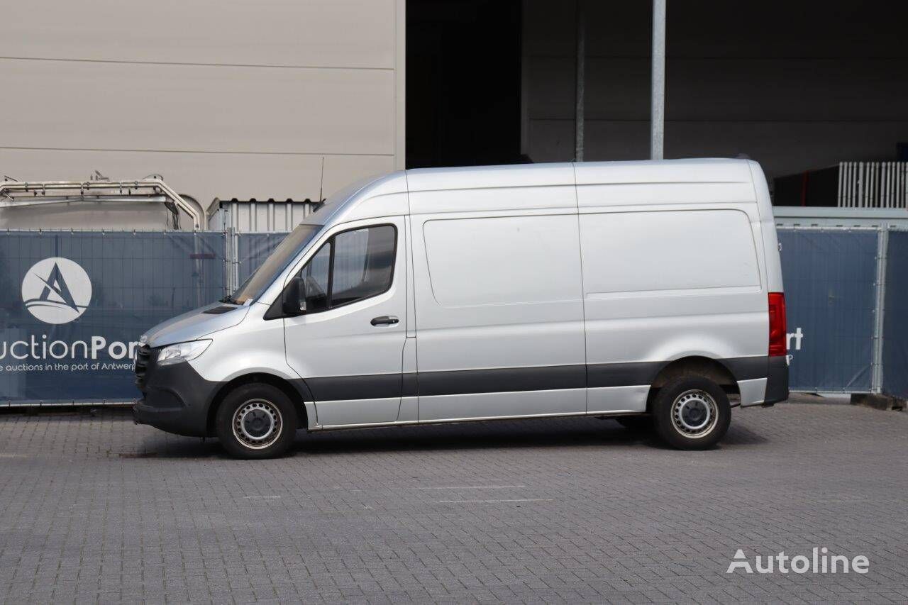 الميكروباصات شاحنة مقفلة Mercedes-Benz Sprinter 214CDI