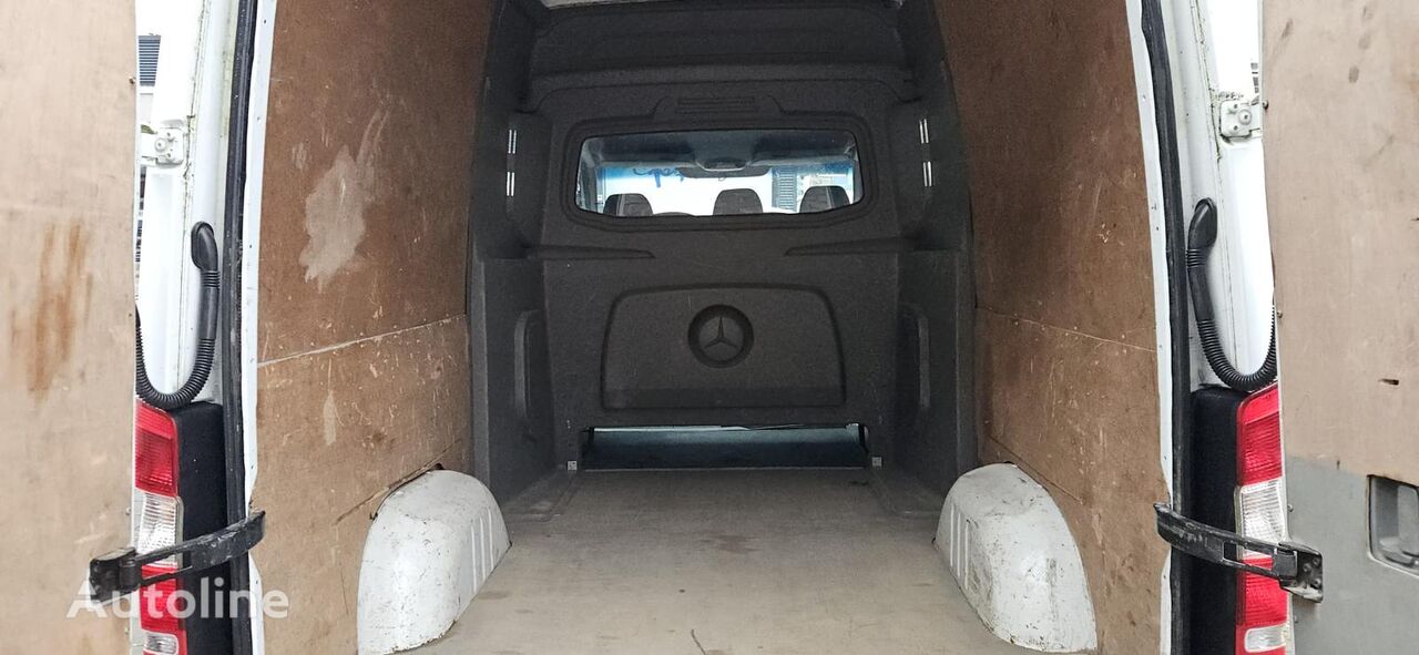 Mercedes-Benz Sprinter 313 closed box van