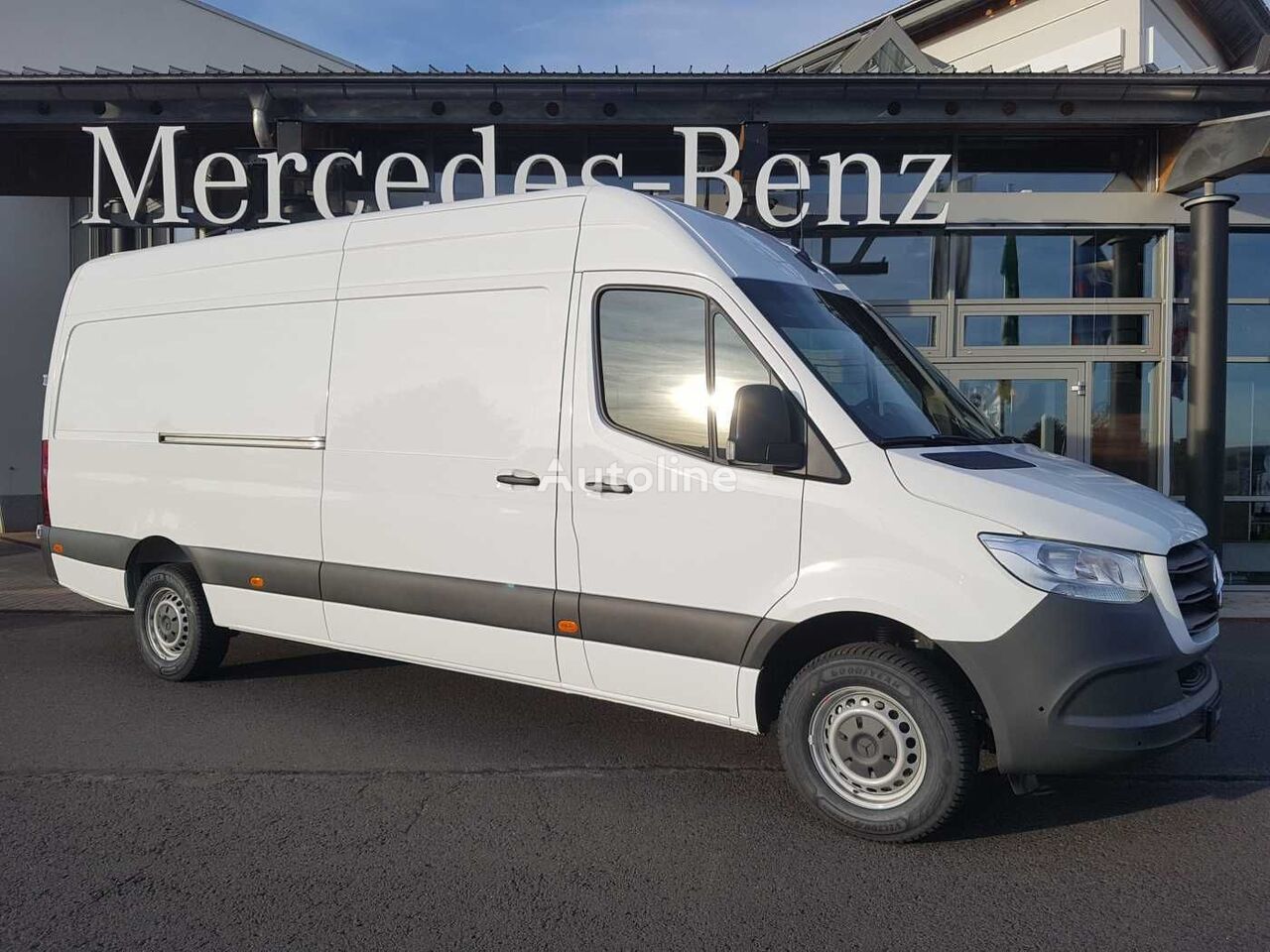 микроавтобус фургон Mercedes-Benz Sprinter 317 CDI 4325 Klima Kamera MBUX Tepmomat