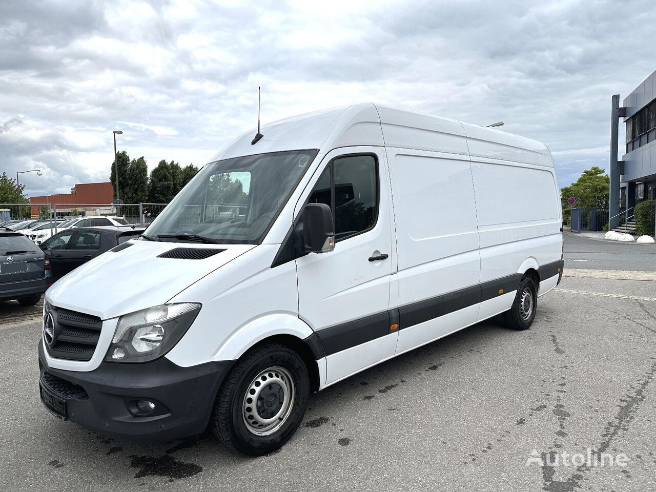 الميكروباصات شاحنة مقفلة Mercedes-Benz Sprinter 319