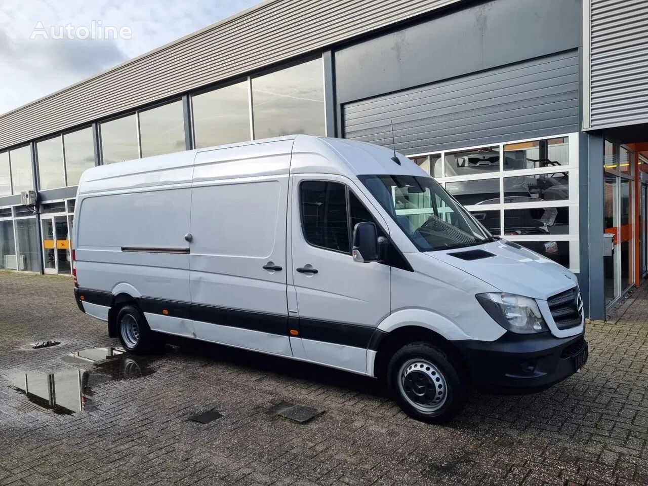 Mercedes-Benz Sprinter 519 CDI 3.0 V6 L3H2/ EURO 6/ MAXI/ Airco/ Navi closed box van