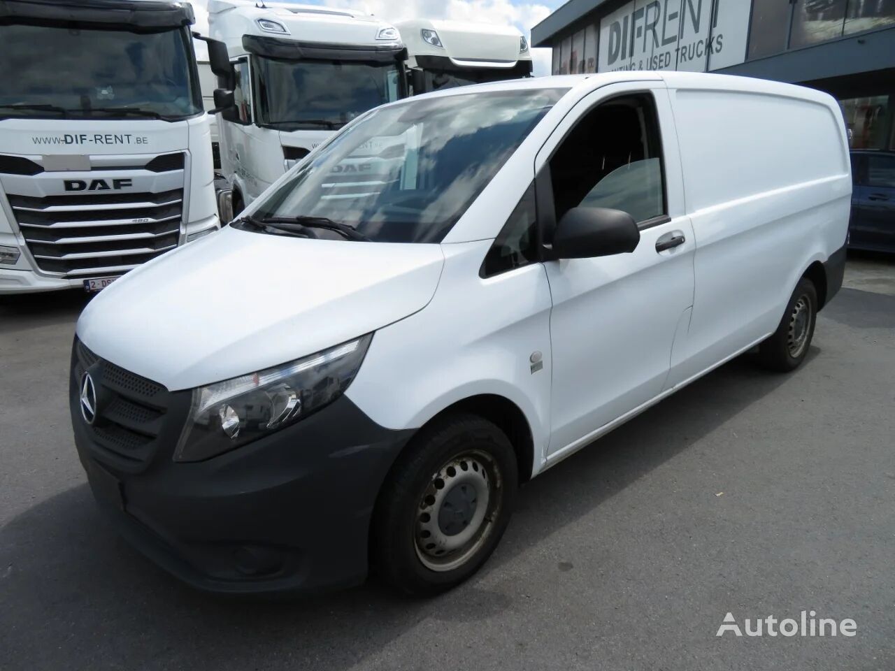 μίνι φορτηγό κόφα Mercedes-Benz VITO 111 CDI A2