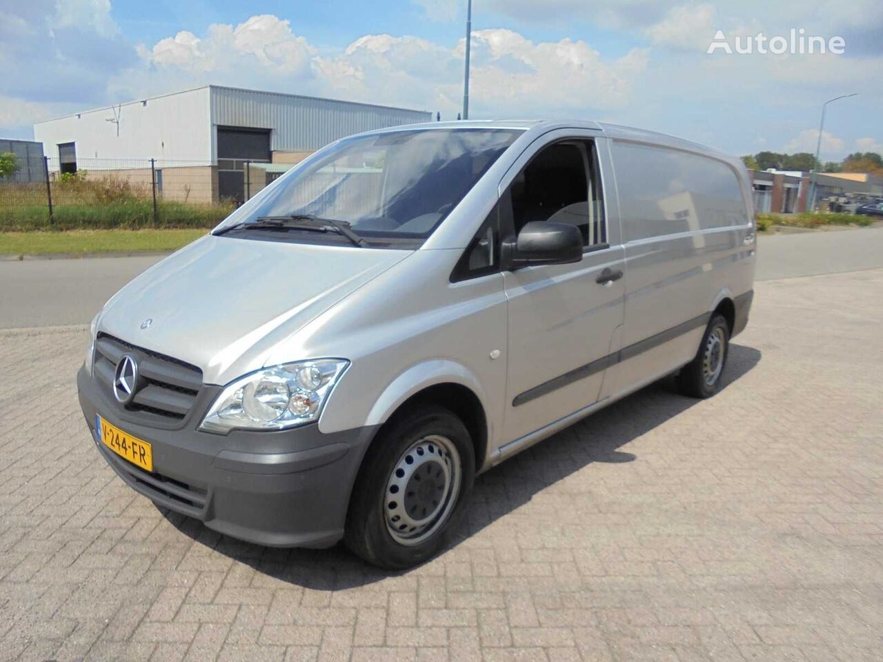 Mercedes-Benz Vito closed box van