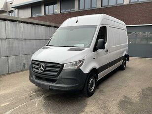 Mercedes-Benz eSprinter KA L2H2 closed box van