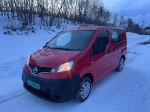 микроавтобус фургон Nissan NV200