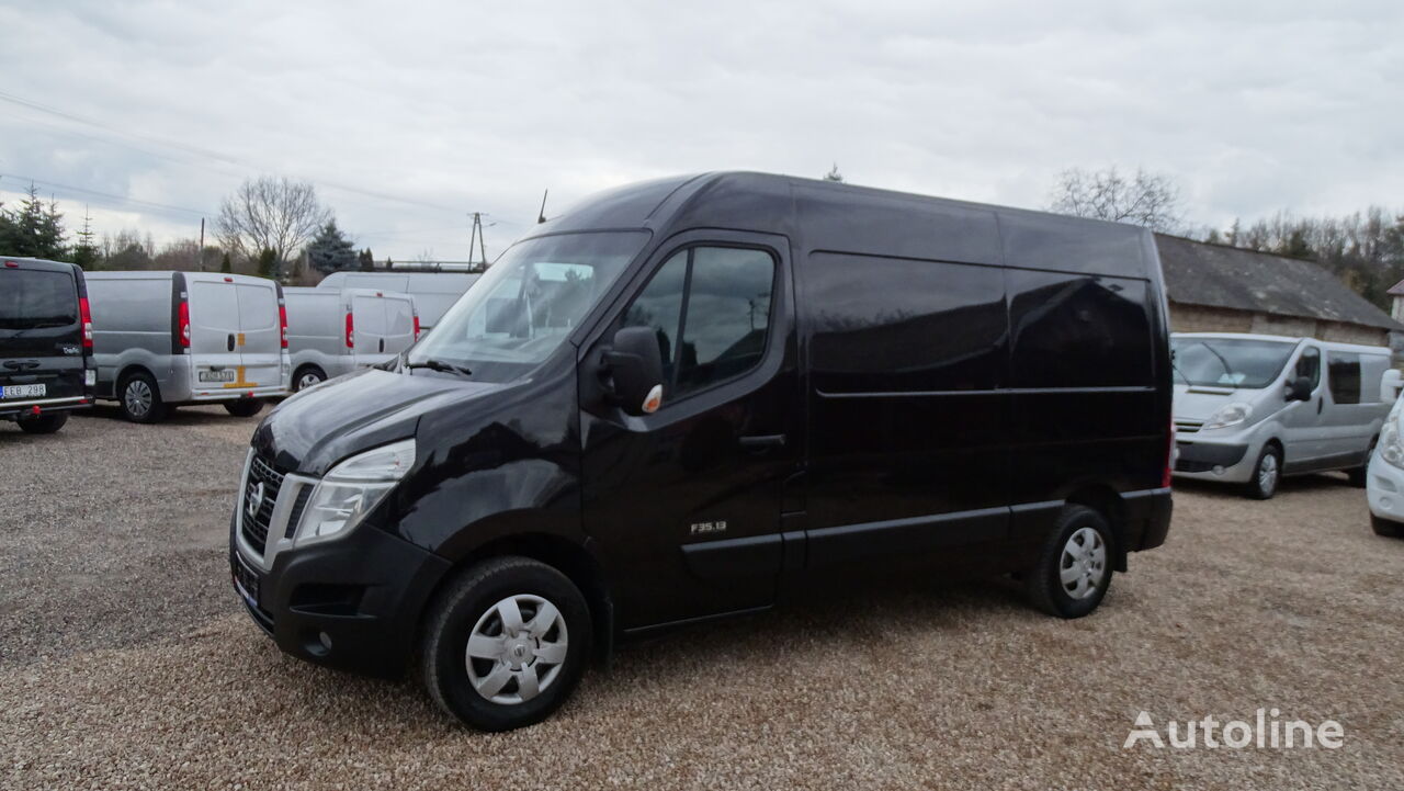 Nissan NV400 closed box van