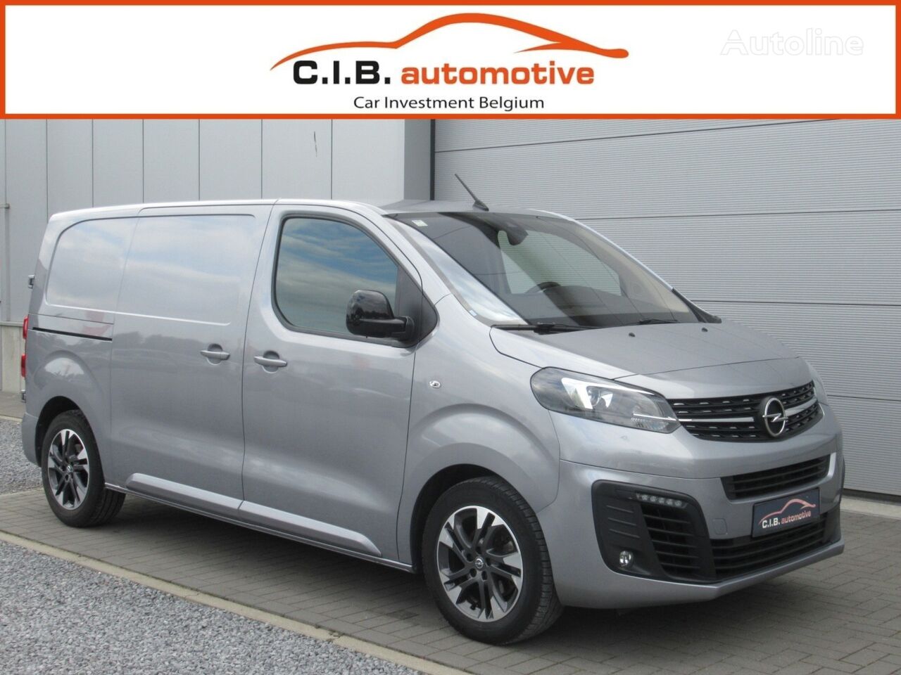 fourgon utilitaire Opel Vivaro 2.0 TD / L2 / Aut. / Navi / Camera / PDC / 