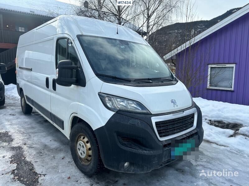 الميكروباصات شاحنة مقفلة Peugeot Boxer