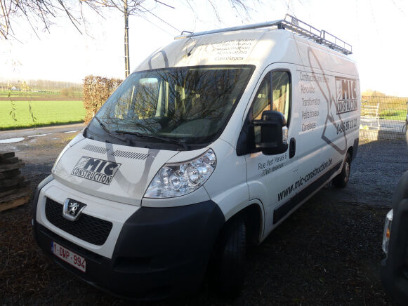 Peugeot Boxer minibus furgon