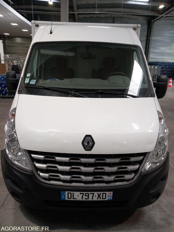 Renault MASTER closed box van