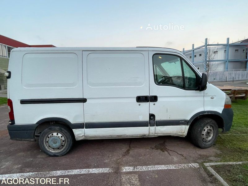 Renault MASTER closed box van