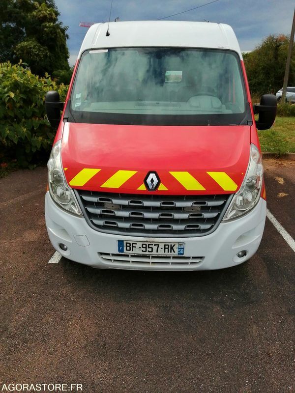 الميكروباصات شاحنة مقفلة Renault MASTER RT