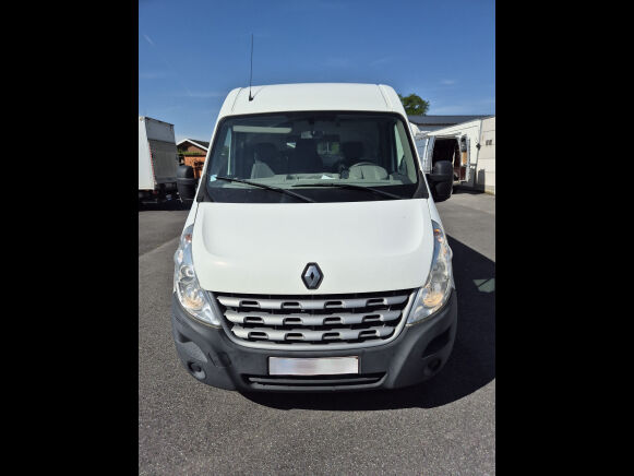 الميكروباصات شاحنة مقفلة Renault Master Dci 125