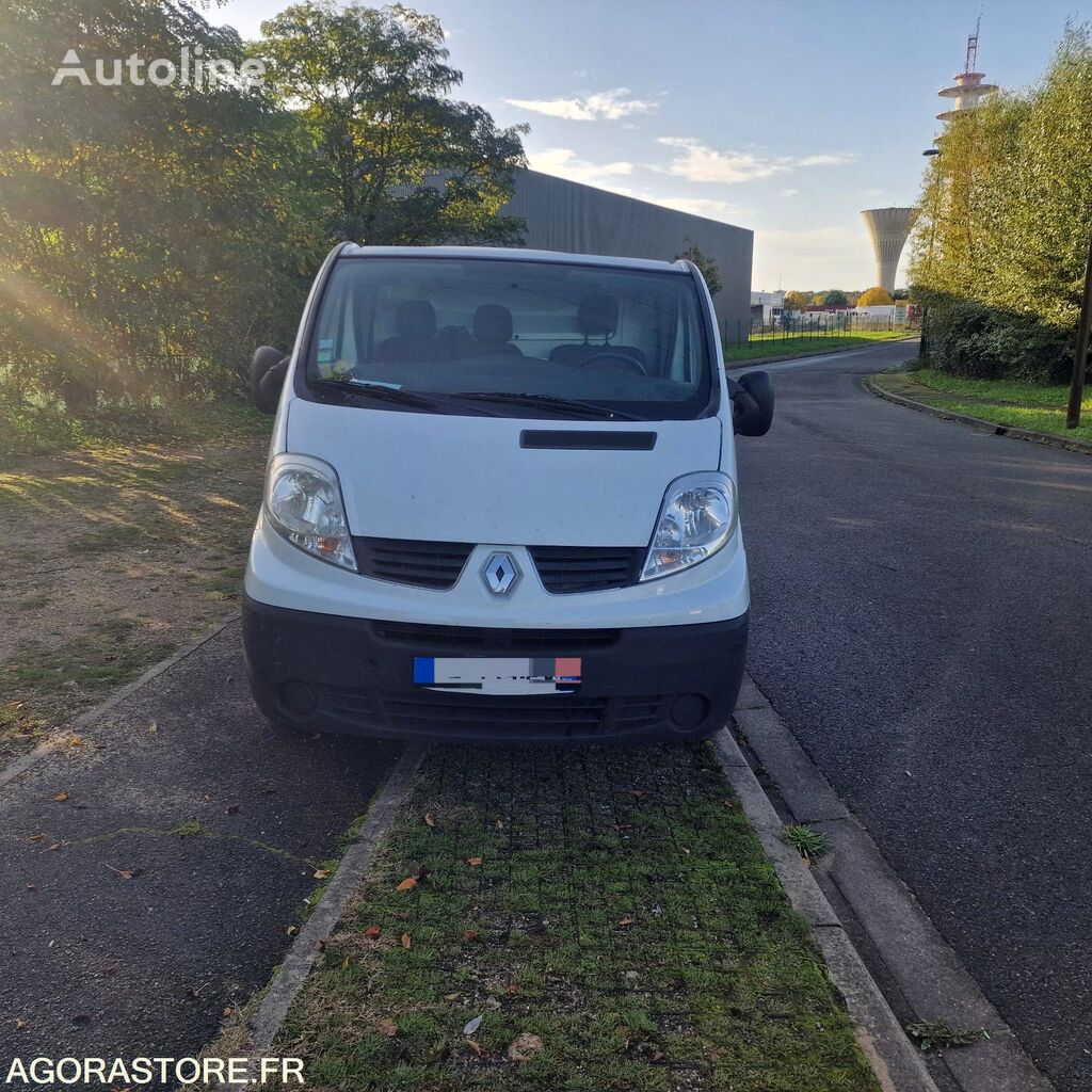 Renault TRAFIC closed box van