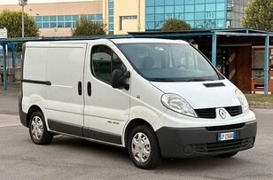 Renault TRAFIC closed box van