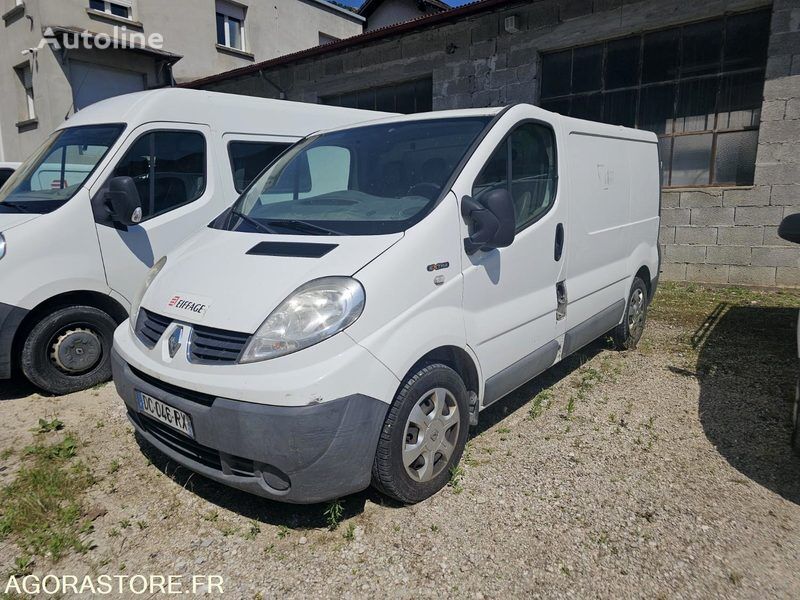 dostawczy furgon Renault Trafic