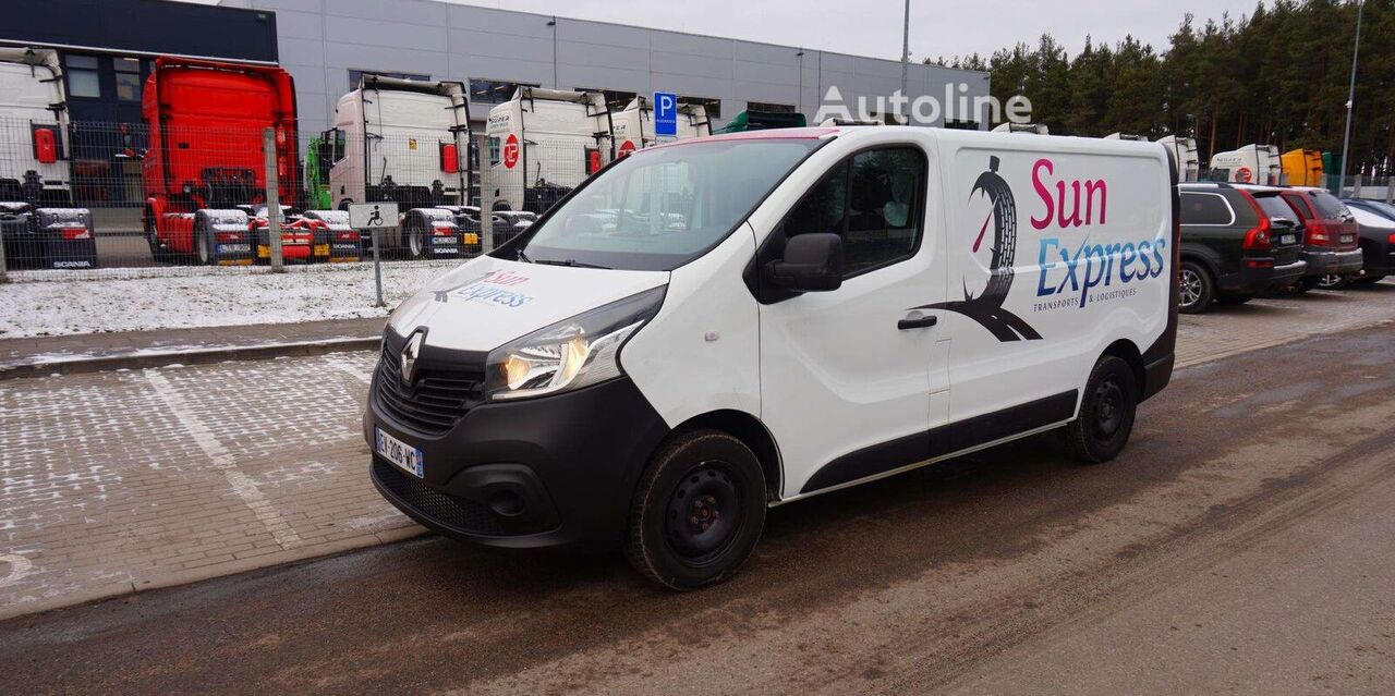 Renault Trafic closed box van