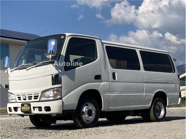 furgone autocarro Toyota DYNA