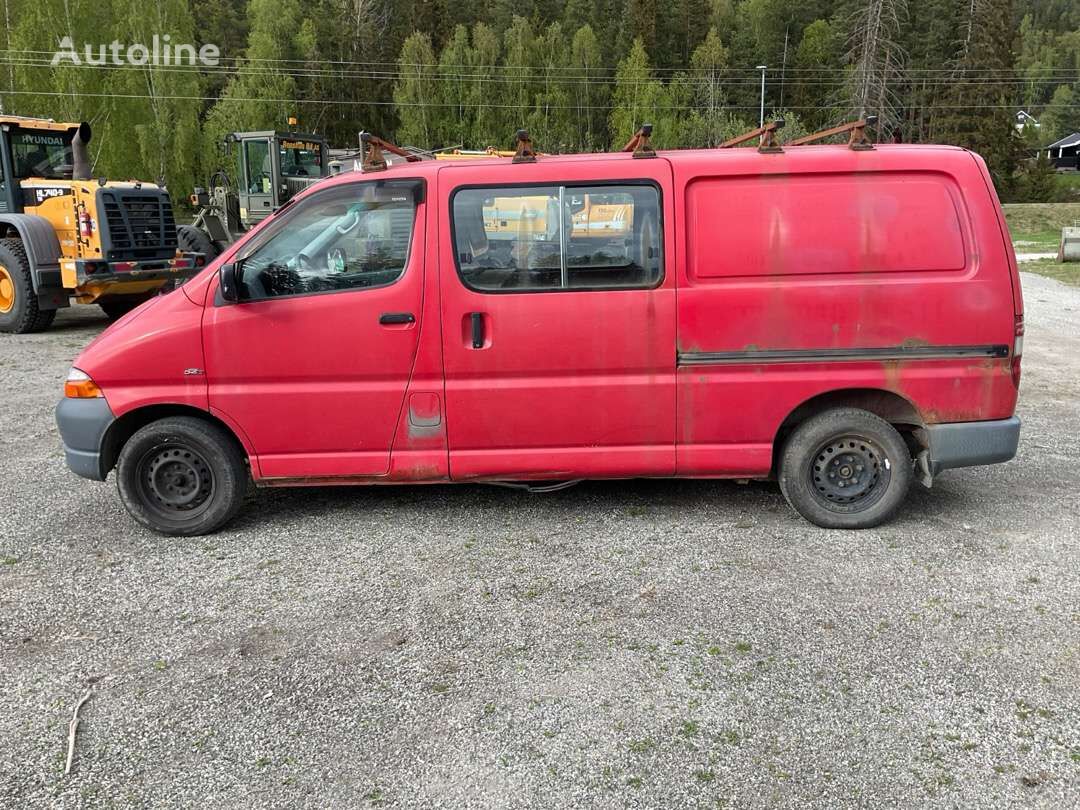 микроавтобус фургон Toyota Hiace