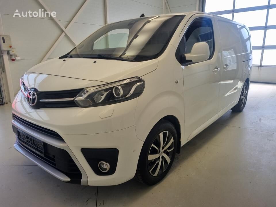 микроавтобус фургон Toyota Proace