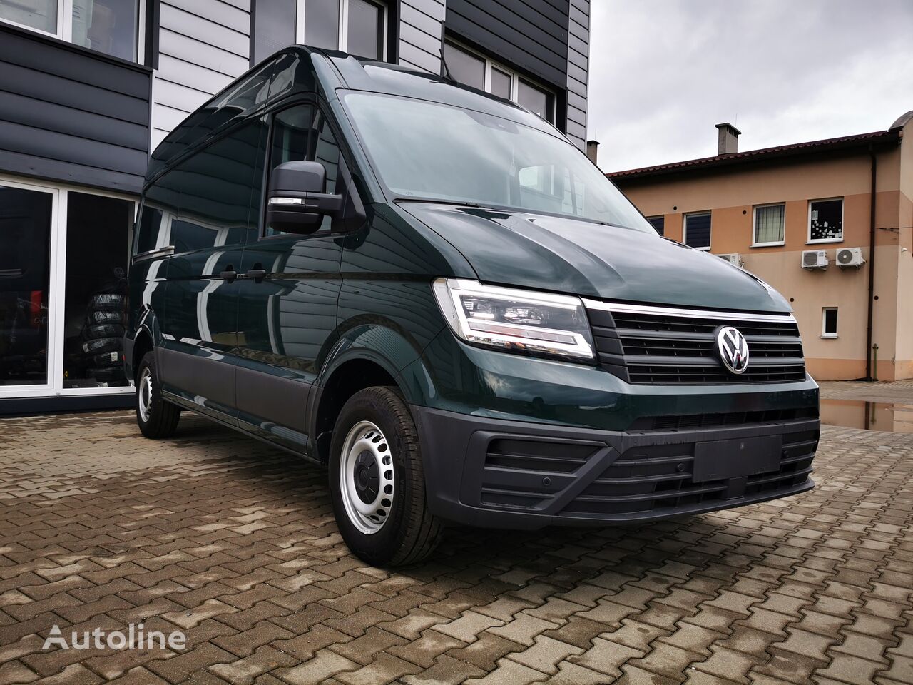 new Volkswagen CRAFTER closed box van