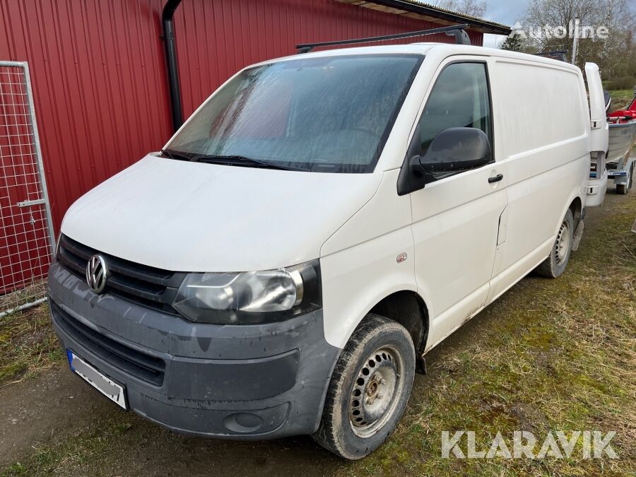 Volkswagen Transporter closed box van