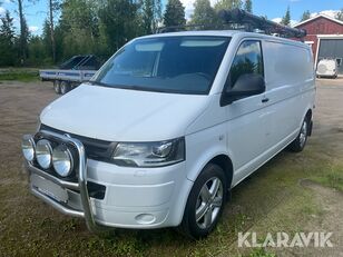 Volkswagen Transporter closed box van