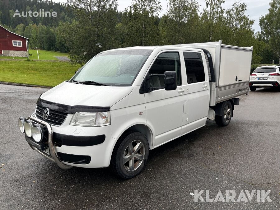 Volkswagen Transporter closed box van