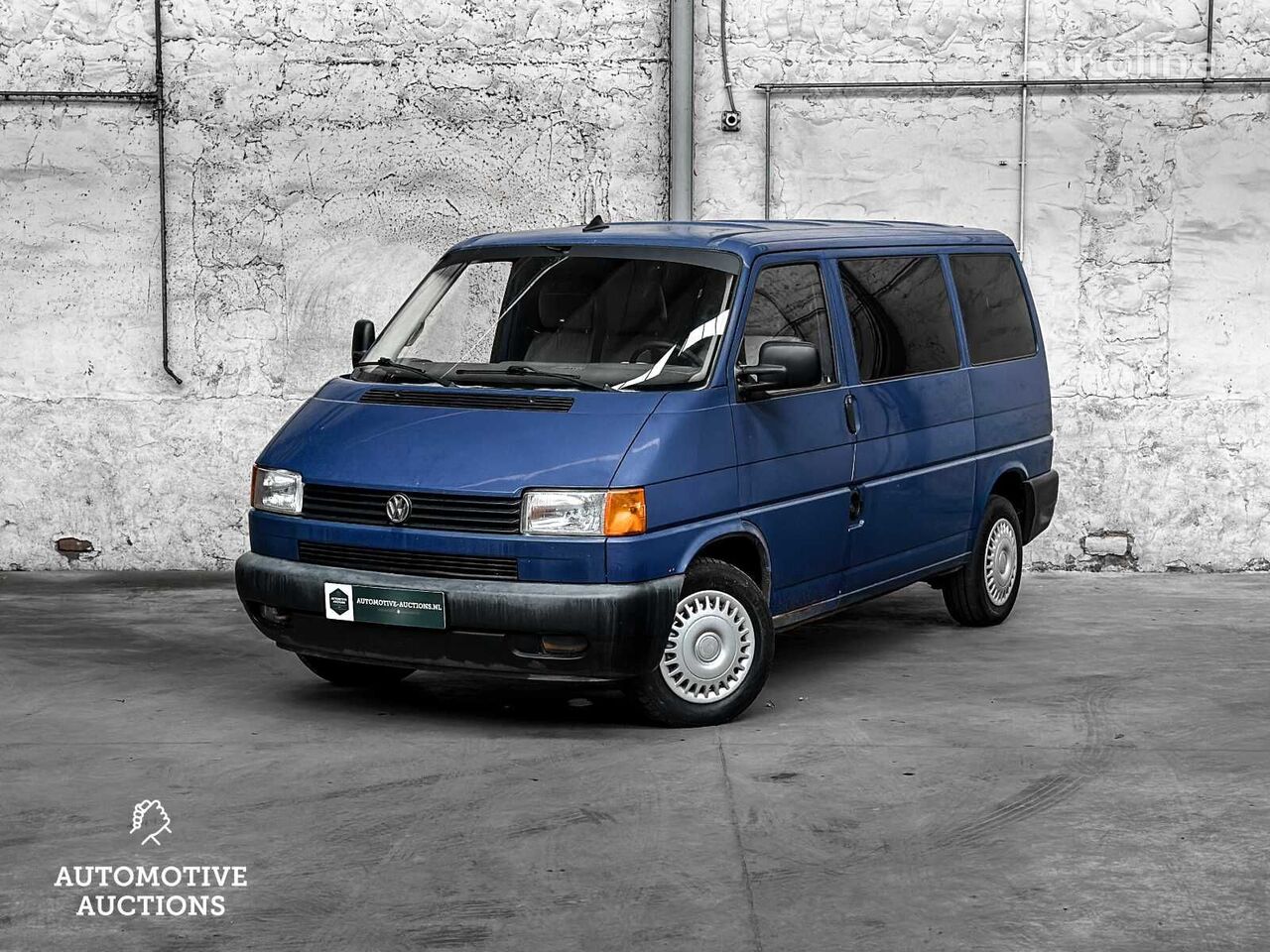 Volkswagen Transporter minibus furgon