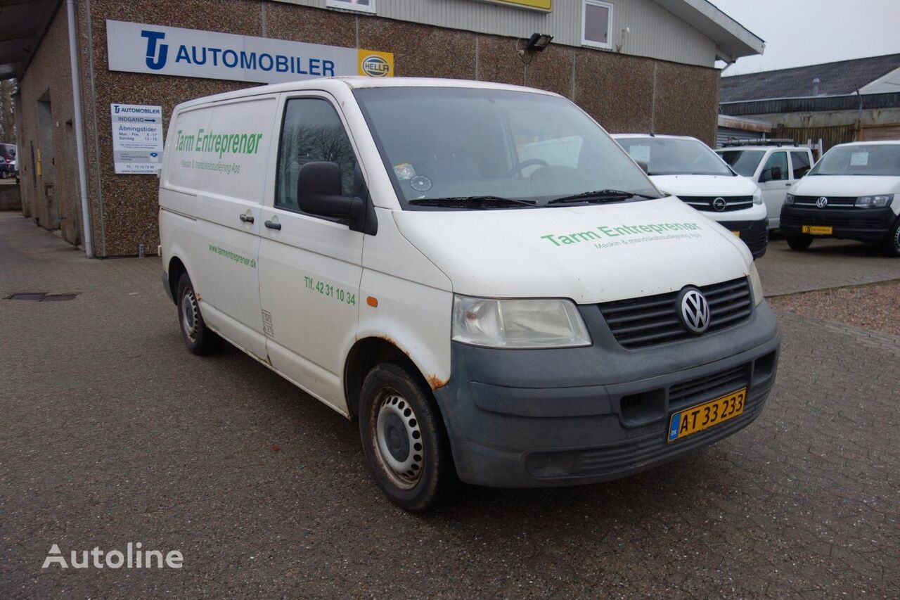 Volkswagen transporter 2,5 tdi closed box van