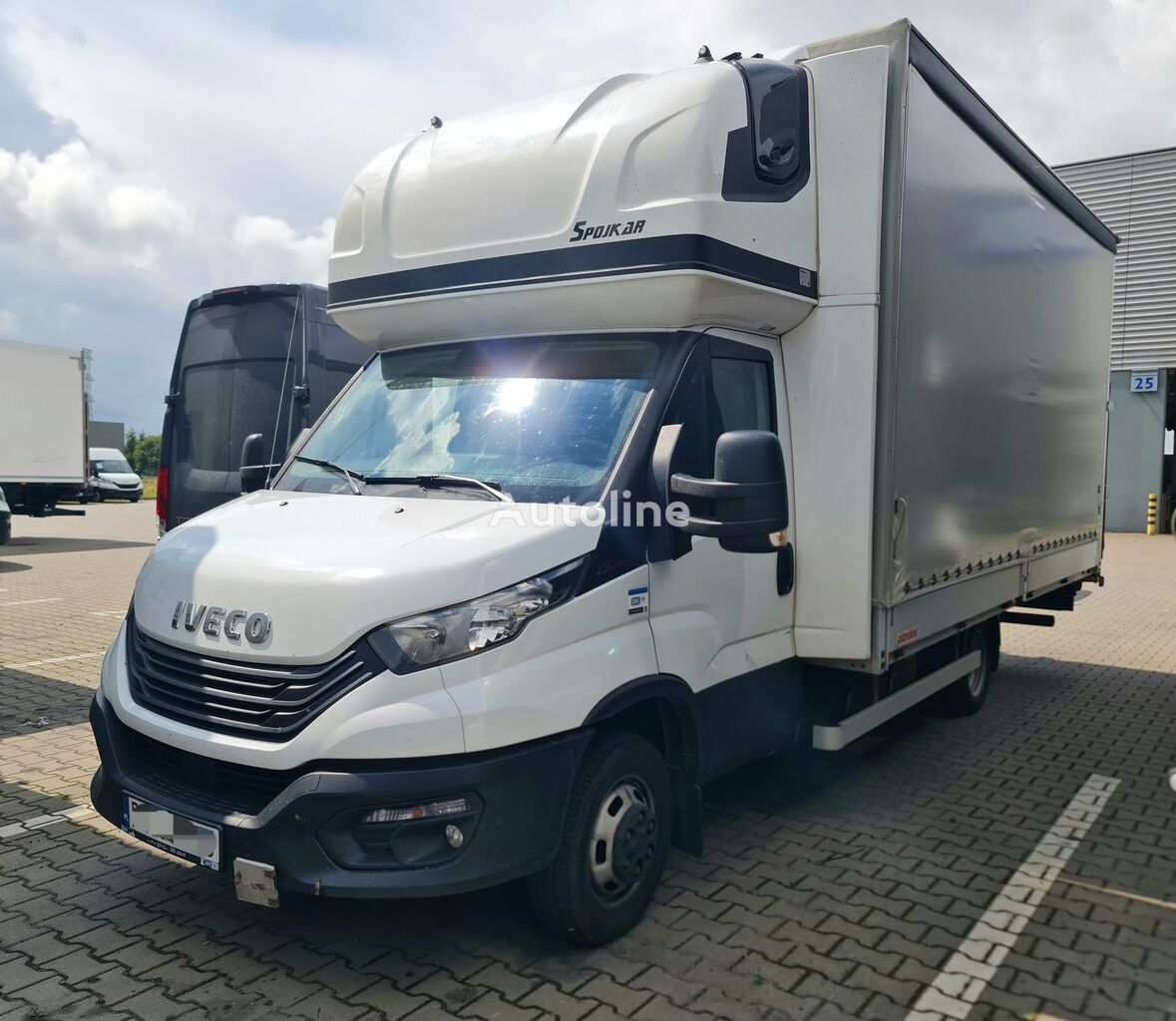 IVECO Daily  camión con lona corredera < 3.5t