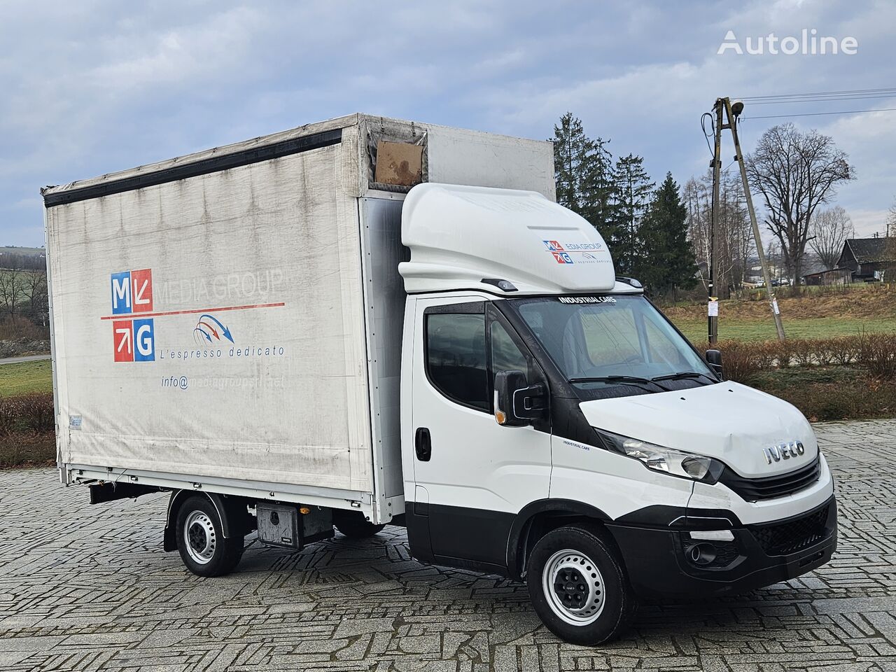 IVECO Daily 35s-12 Skrzynia Plandeka 4.40 M Klima ! Bez Korozji !  kamion s zavesom < 3.5t