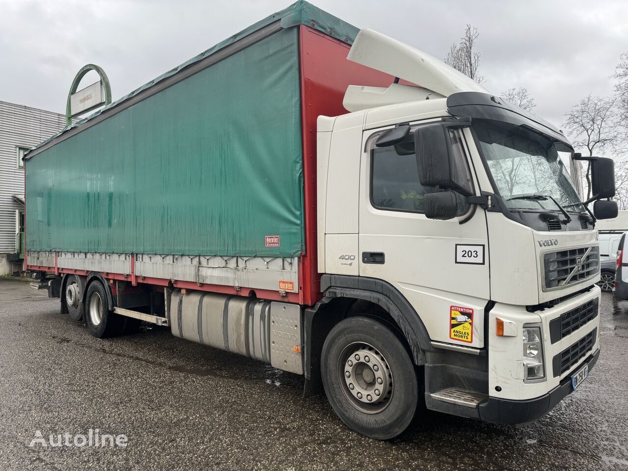 Volvo FM 410 curtainsider truck < 3.5t