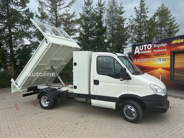 Venta de IVECO volquete < 3.5t | Autoline UY IVECO volquete < 3.5t - Autoline