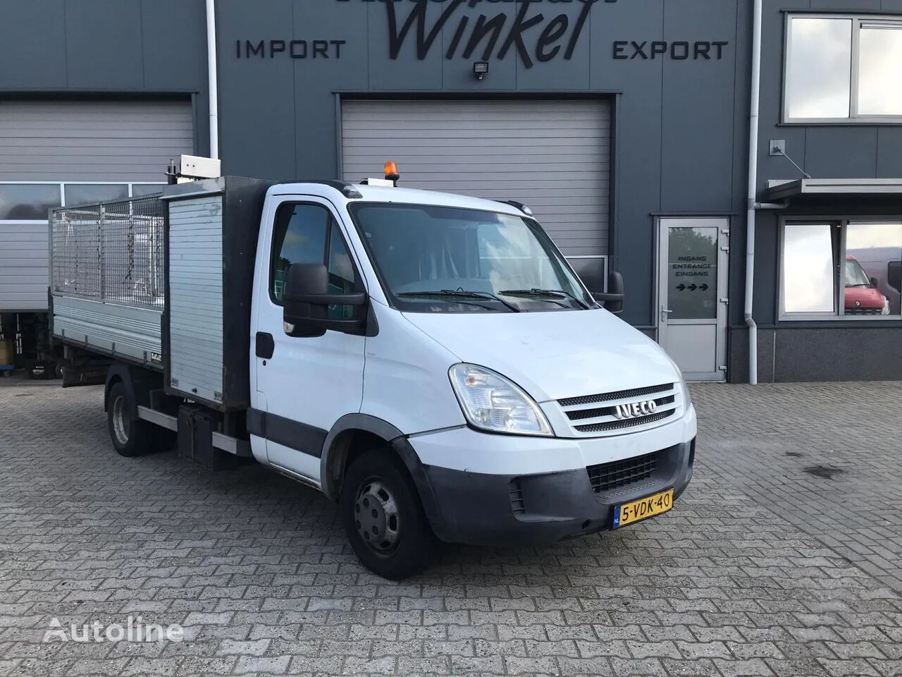 IVECO DAILY 40 C15 KIPPER pašizgāzējs < 3.5t