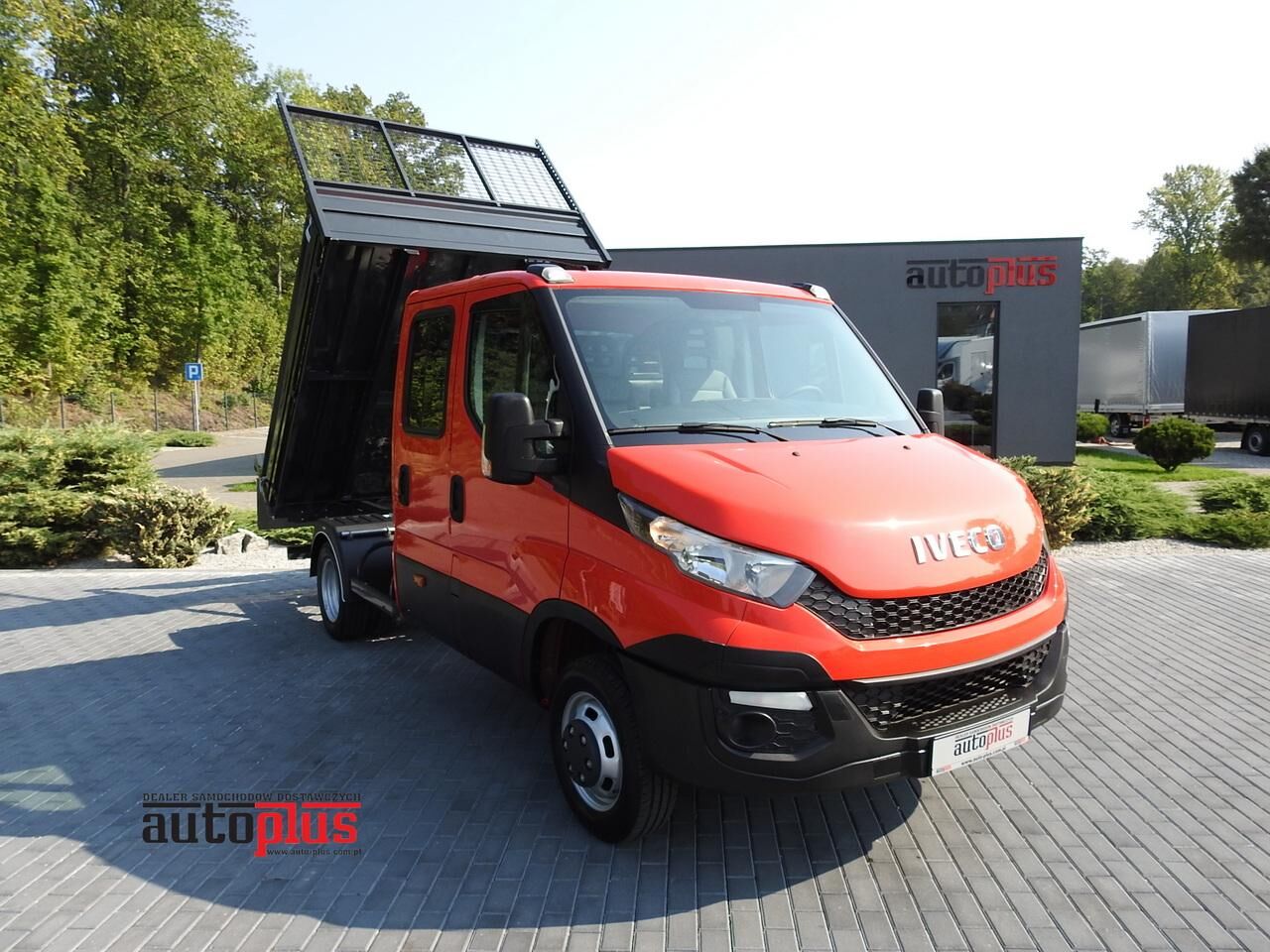 самосвал < 3.5т IVECO DAILY 35C13