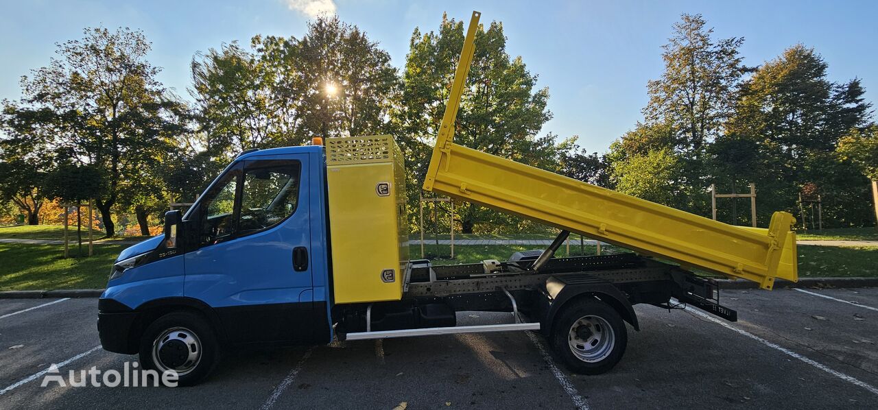 autobasculantă < 3.5t IVECO Daily 35C13/Klima/Euro5/4x2/AHK