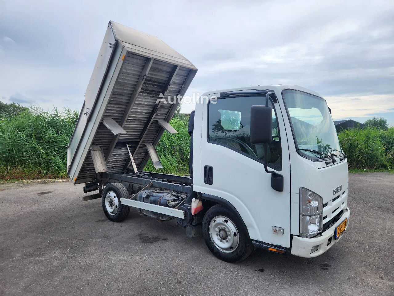 Isuzu N 2011, 3.0L, Euro 5, 157000km, Manual, APK/TUV dump truck < 3.5t