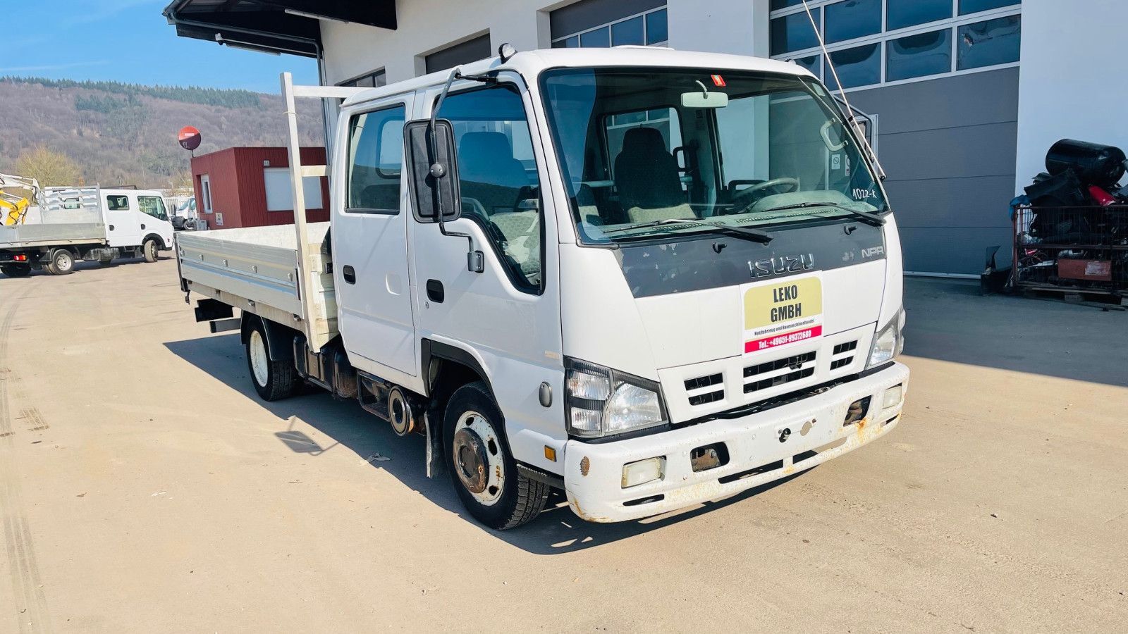 Isuzu NKR85  dump truck < 3.5t