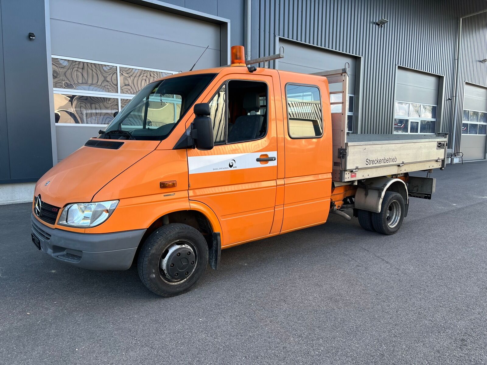 самосвал < 3.5т Mercedes-Benz  Sprinter 416 CDI Doka 3 way tipper