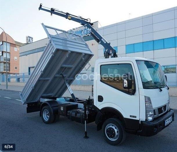 camion-benne < 3.5t Nissan NT400 Tipper + crane