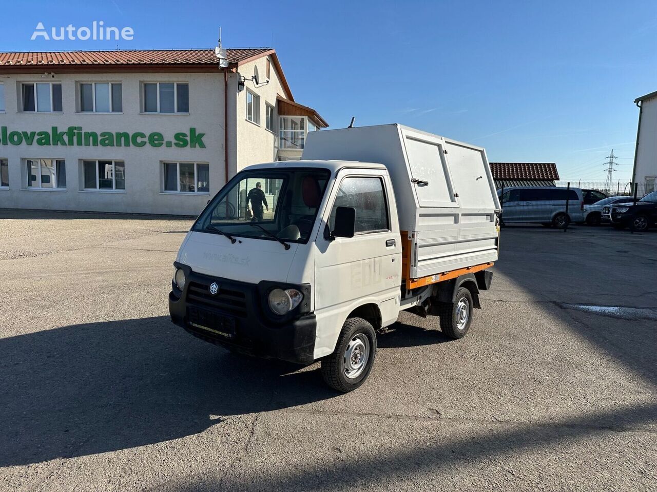 самосвал < 3.5т Piaggio Quargo