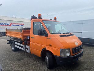 Volkswagen LT 46 TDI + Kran HMF 2T/M volquete < 3.5t